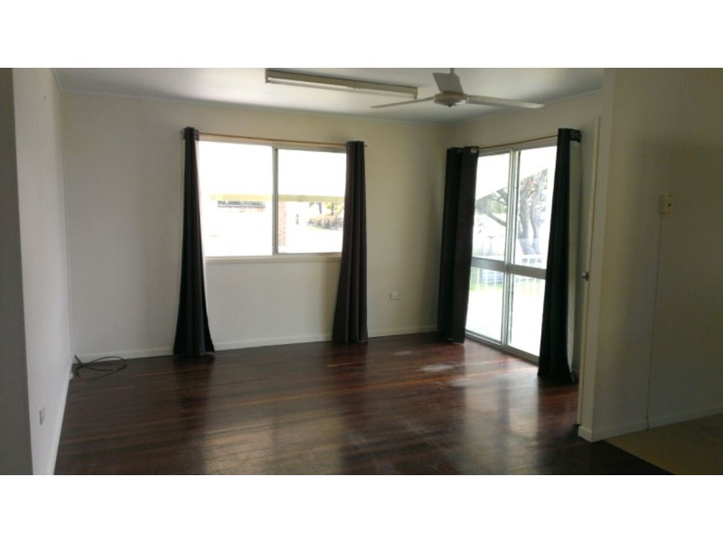 11 West Street, Bowen QLD 4805