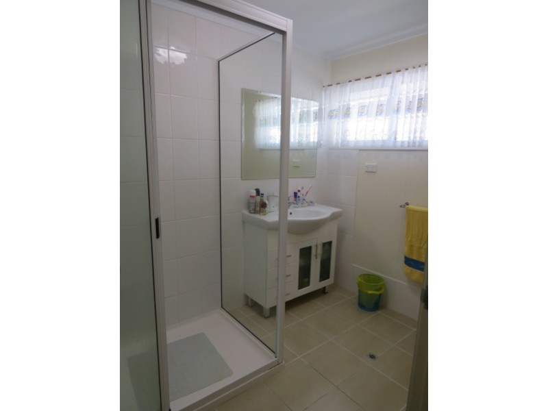 11 West Street, Bowen QLD 4805