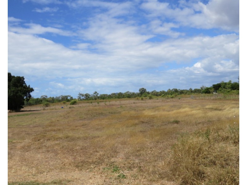 10 Balaam Road, Bowen QLD 4805