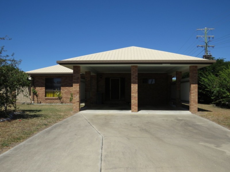 132 Hillview Road, Bowen QLD 4805