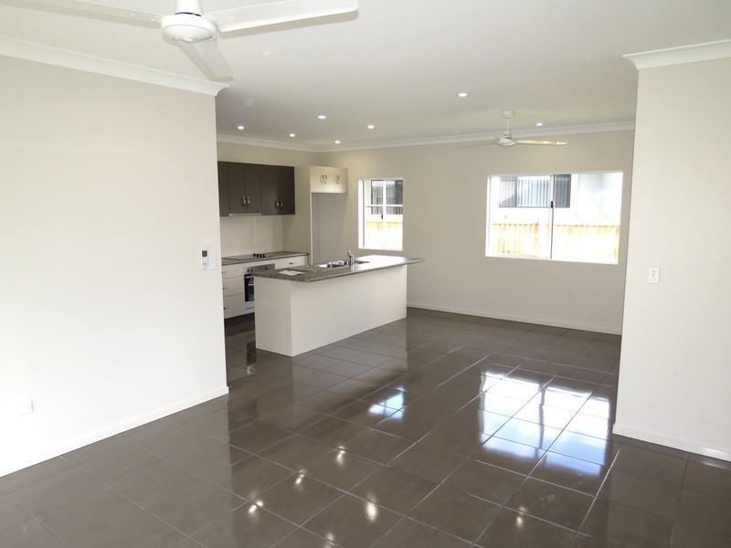 17 Ada Place, Bowen QLD 4805