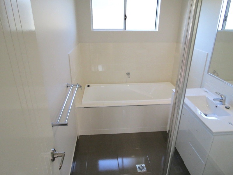 17 Ada Place, Bowen QLD 4805