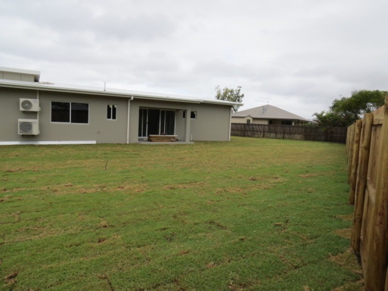 17 Ada Place, Bowen QLD 4805