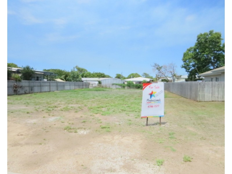 10 Lucinda Place, Bowen QLD 4805