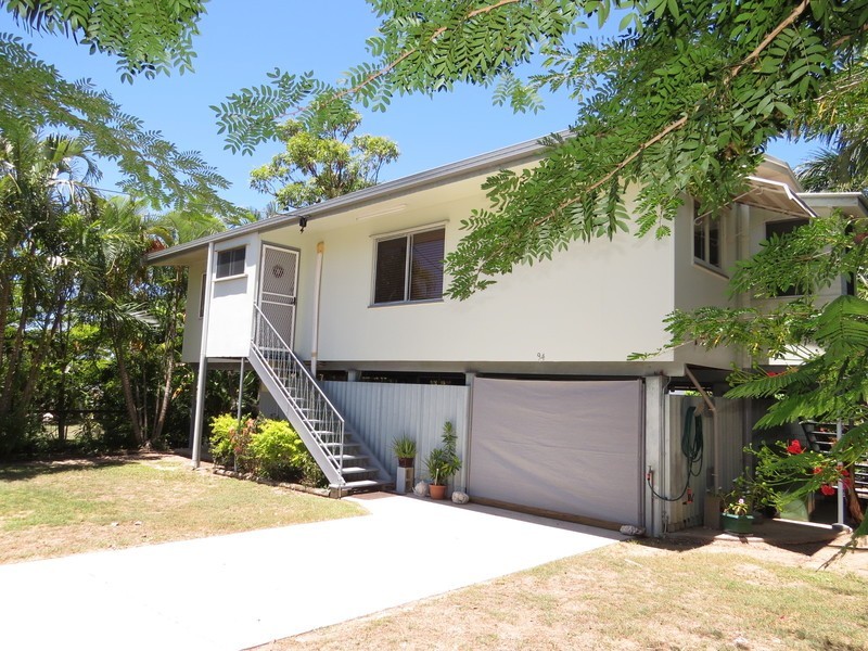 94 Gregory Street, Bowen QLD 4805