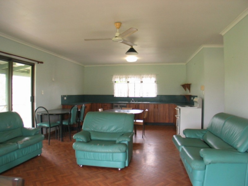 15989 Bruce Highway, Bowen QLD 4805