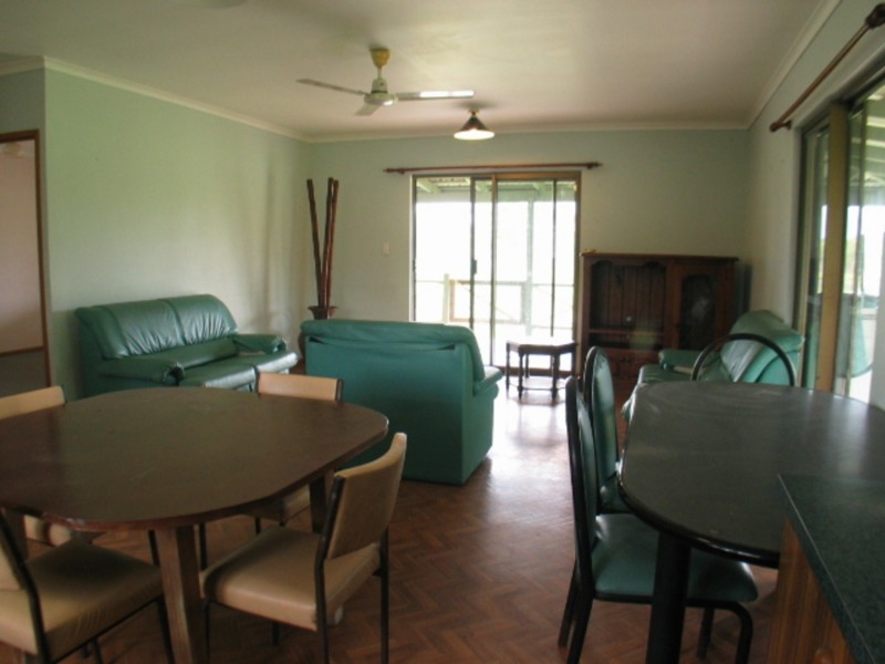 15989 Bruce Highway, Bowen QLD 4805