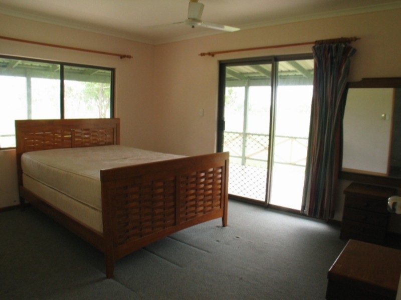 15989 Bruce Highway, Bowen QLD 4805