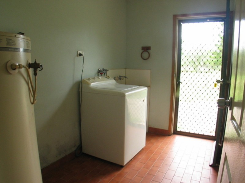 15989 Bruce Highway, Bowen QLD 4805