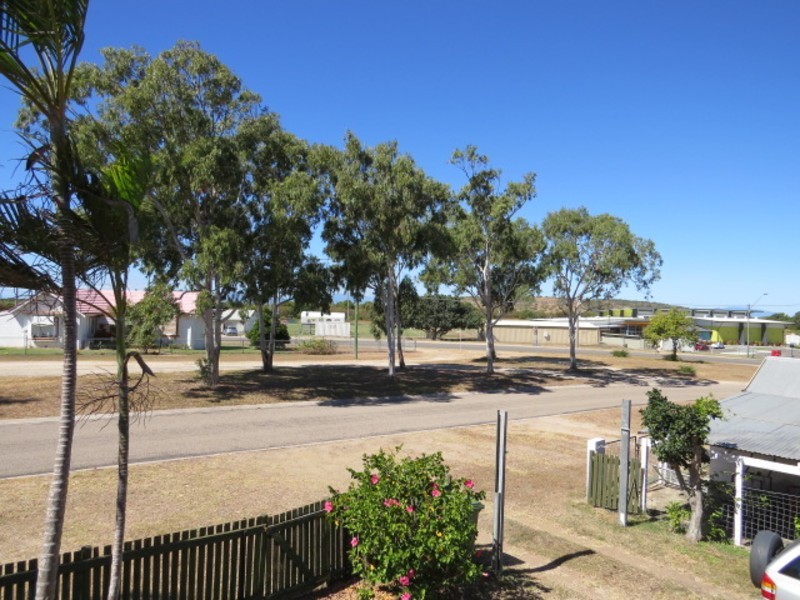 3 Hay Street, Bowen QLD 4805