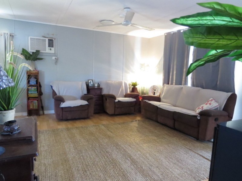 3 Hay Street, Bowen QLD 4805