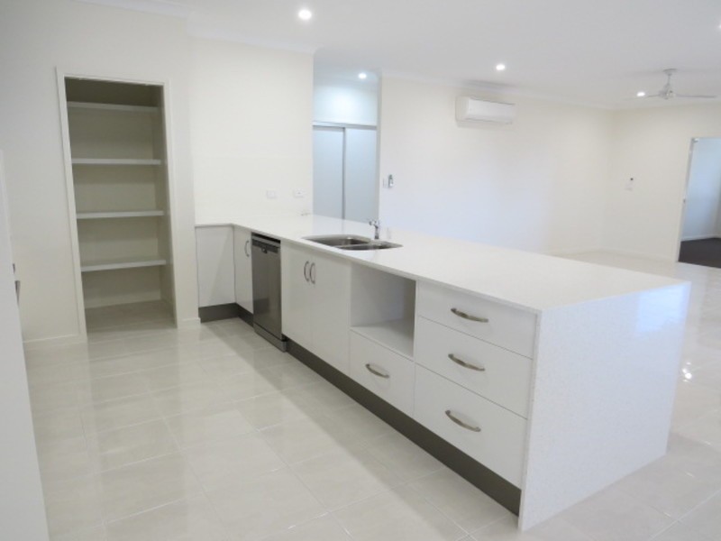 15 Ada Place, Bowen QLD 4805