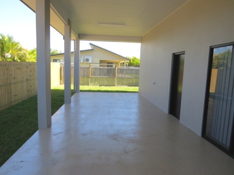 15 Ada Place, Bowen QLD 4805