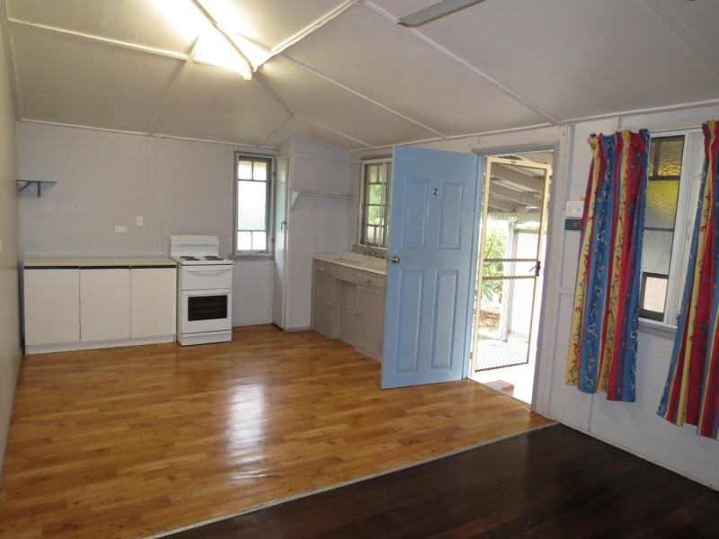 2/25 Tracey Street, Bowen QLD 4805