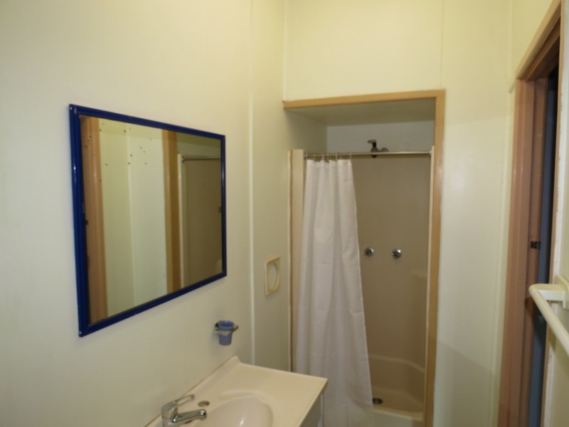 2/25 Tracey Street, Bowen QLD 4805