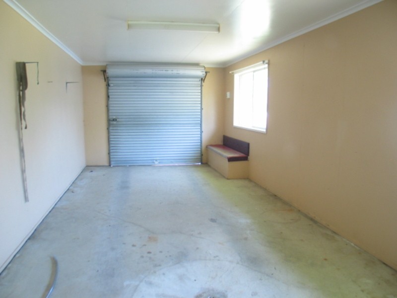 4 Robe Street, Bowen QLD 4805