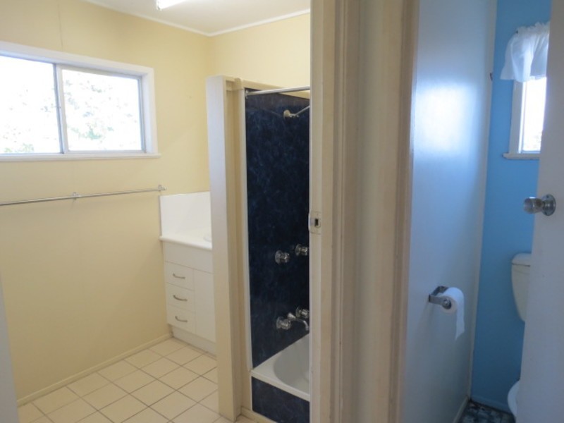15 Mackenzie Street, Bowen QLD 4805