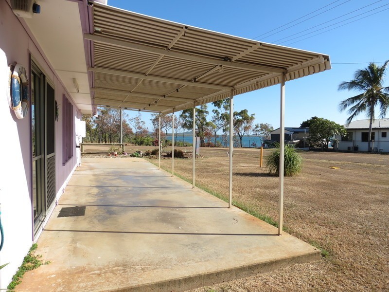 71 Whyte Avenue, Bowen QLD 4805