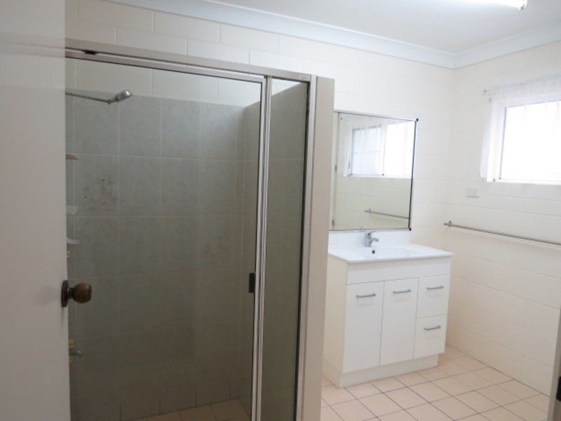 84 Poole Street, Bowen QLD 4805