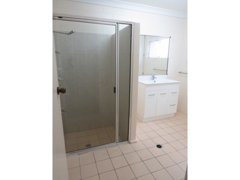 84 Poole Street, Bowen QLD 4805