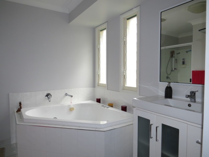 192 Queens Road, Bowen QLD 4805