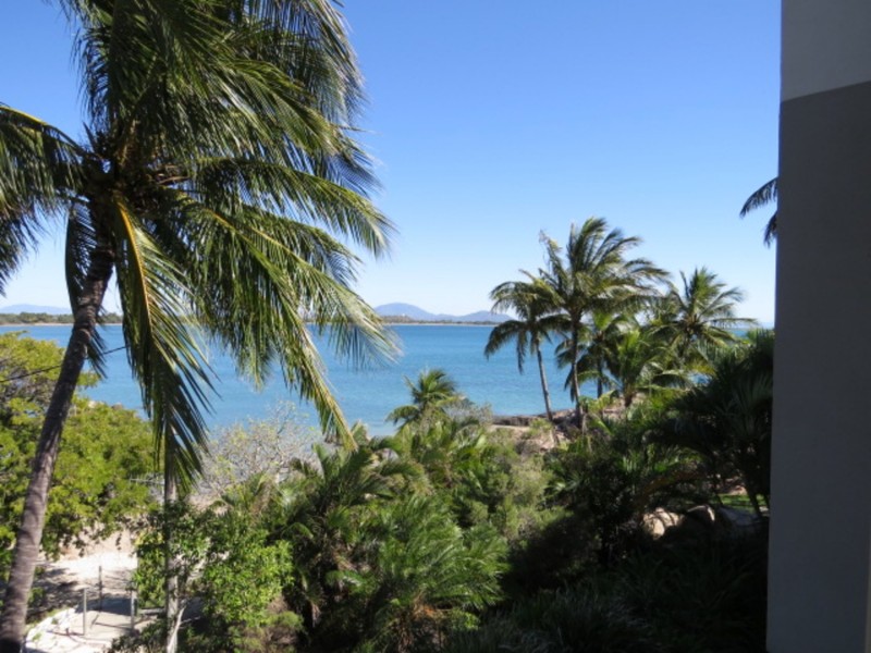 1/2b Horseshoe Bay Road, Bowen QLD 4805