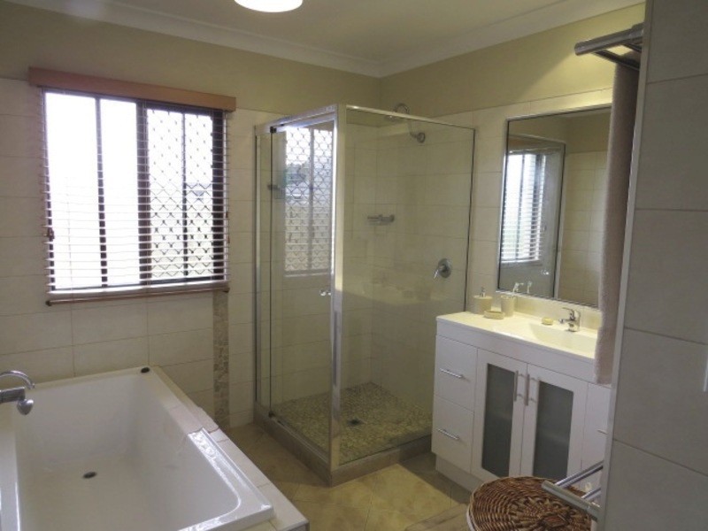 14 Lemon Grove, Bowen QLD 4805