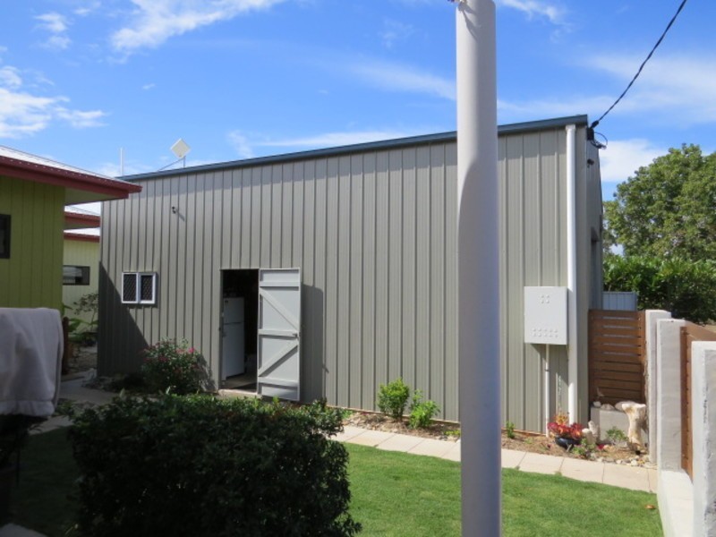42 Whyte Avenue, Bowen QLD 4805