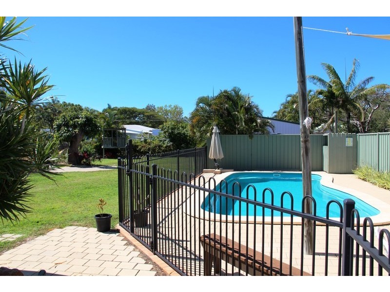 16 Field Street, Bowen QLD 4805