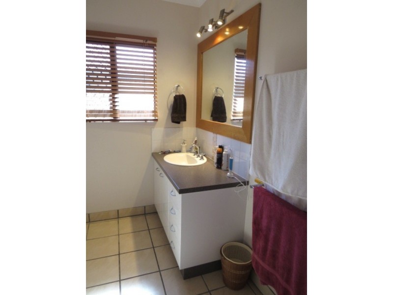 11 Kirkpatrick Court, Bowen QLD 4805