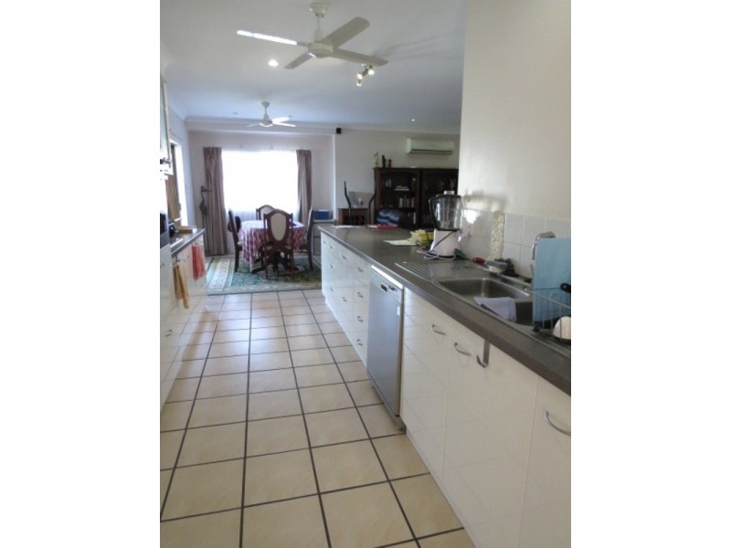 11 Kirkpatrick Court, Bowen QLD 4805