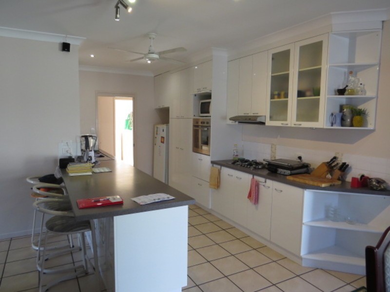 11 Kirkpatrick Court, Bowen QLD 4805