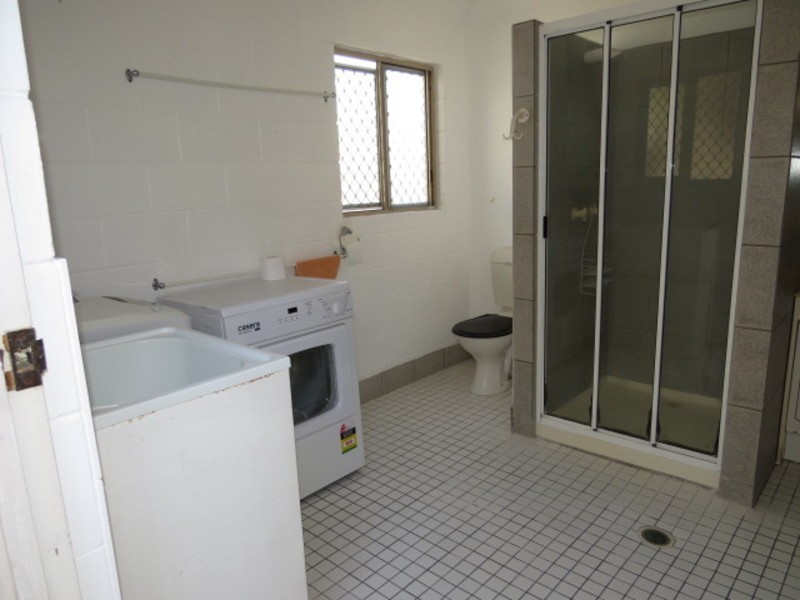 2/12 Poinciana Drive, Bowen QLD 4805