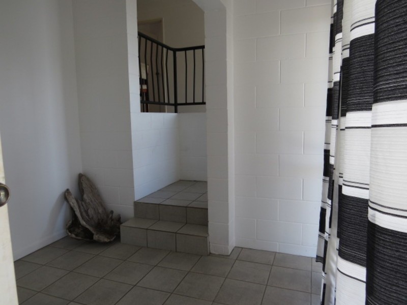 2/12 Poinciana Drive, Bowen QLD 4805