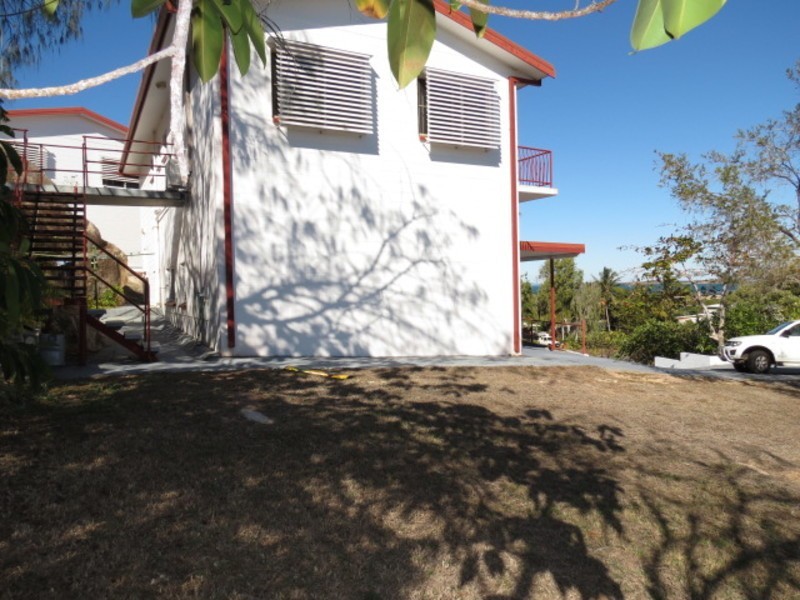 2/12 Poinciana Drive, Bowen QLD 4805