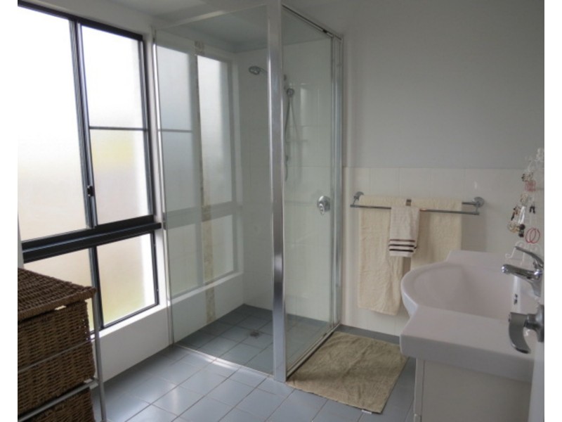 5 Fairway Drive, Bowen QLD 4805