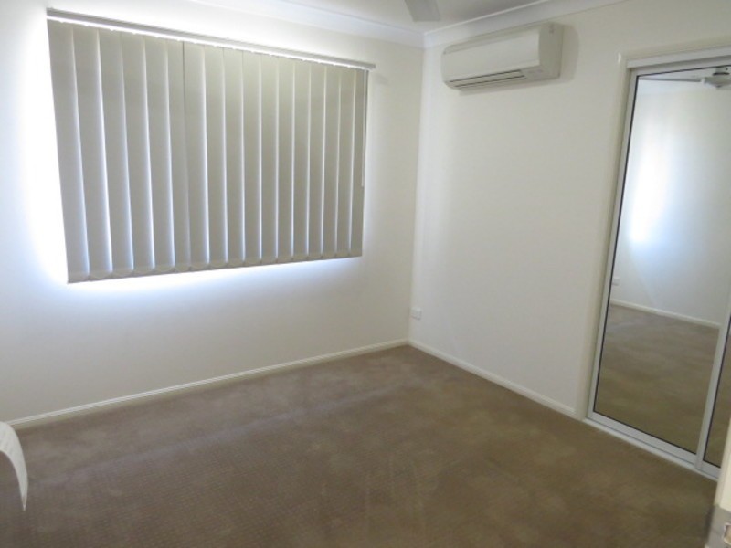 2/23 Tea Tree Close, Bowen QLD 4805