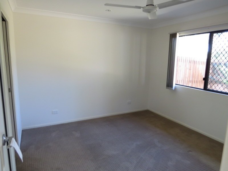2/23 Tea Tree Close, Bowen QLD 4805