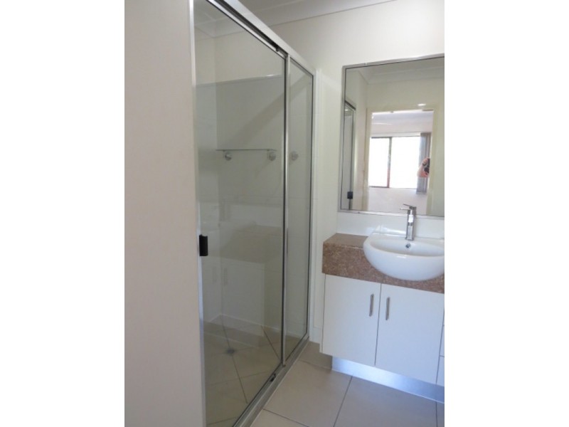 2/23 Tea Tree Close, Bowen QLD 4805
