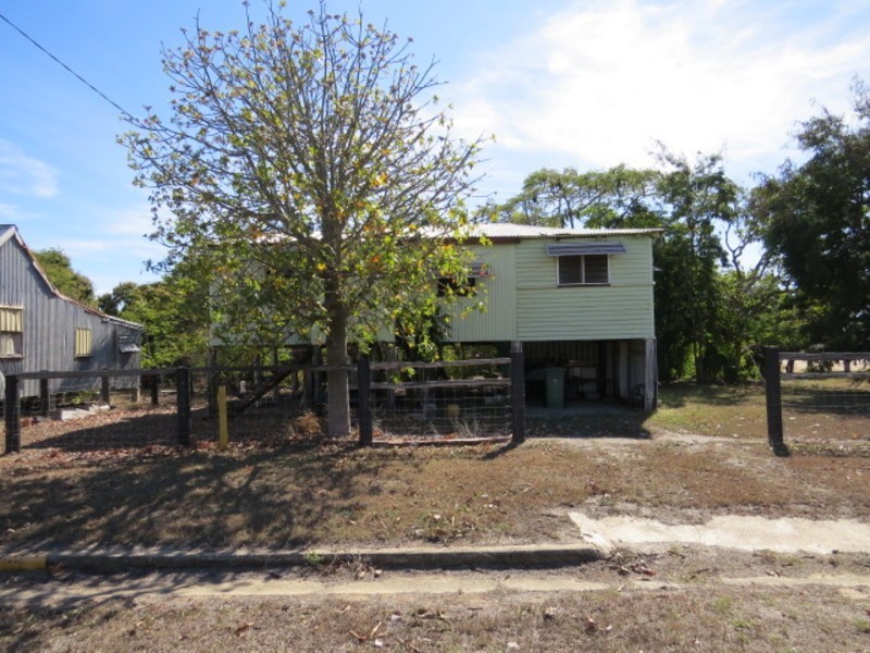 38 Matthews Street, Bowen QLD 4805