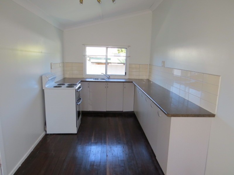 34 Creek Street, Bowen QLD 4805