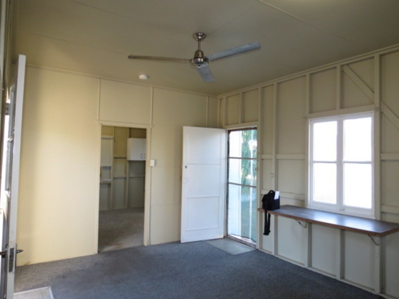 39 Field Street, Bowen QLD 4805