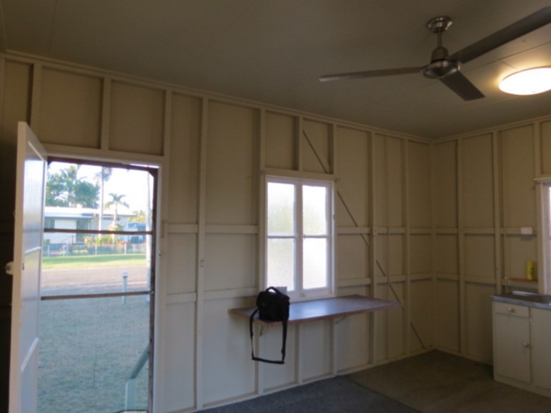 39 Field Street, Bowen QLD 4805