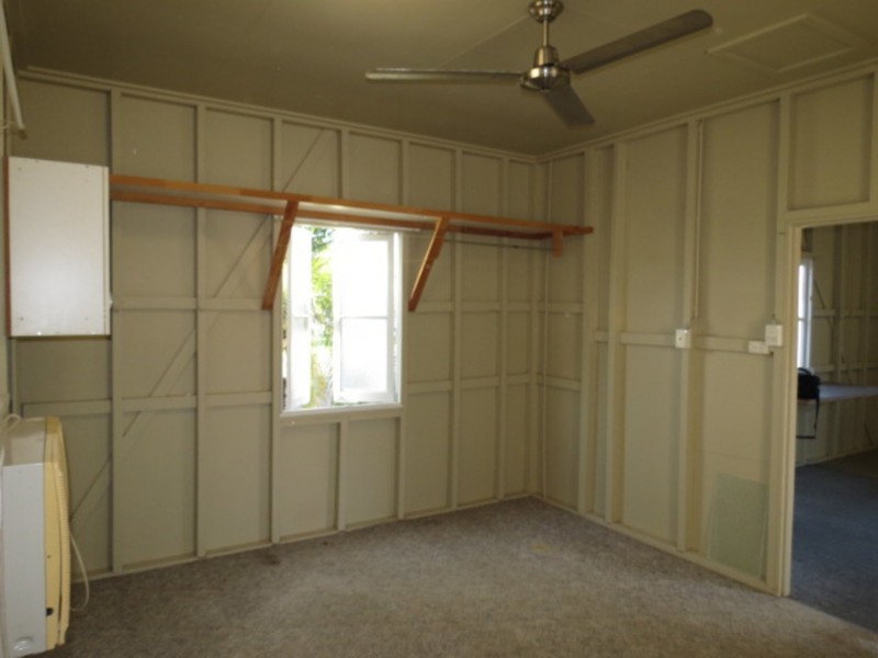 39 Field Street, Bowen QLD 4805