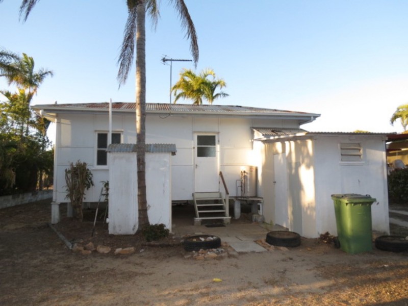 39 Field Street, Bowen QLD 4805