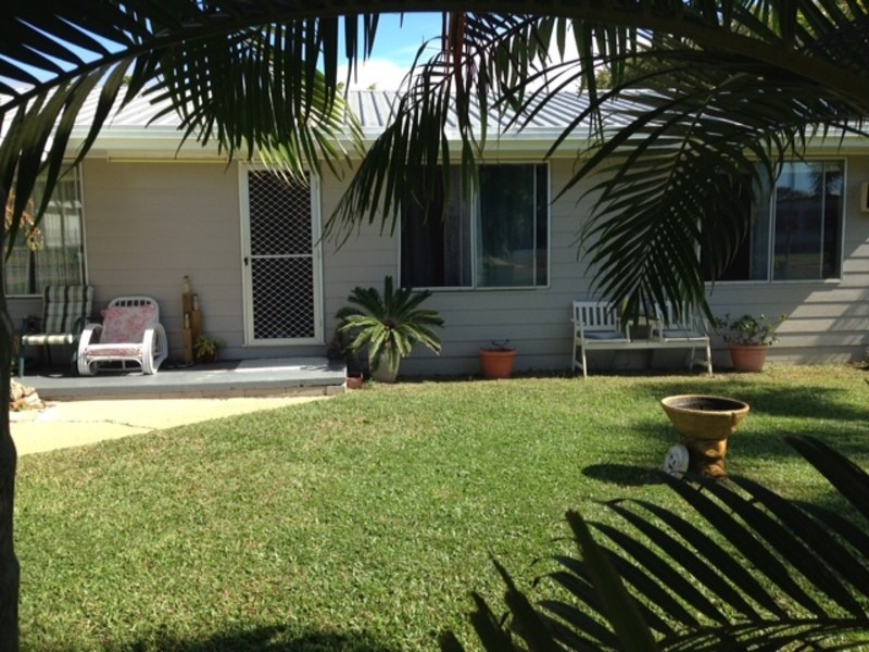 33 Tollington Road, Bowen QLD 4805