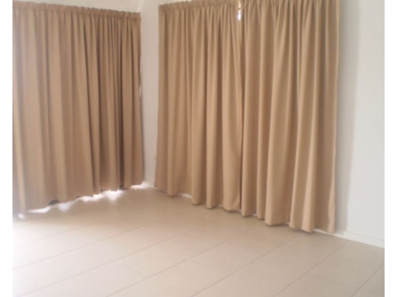 2/74a Powell Street, Bowen QLD 4805