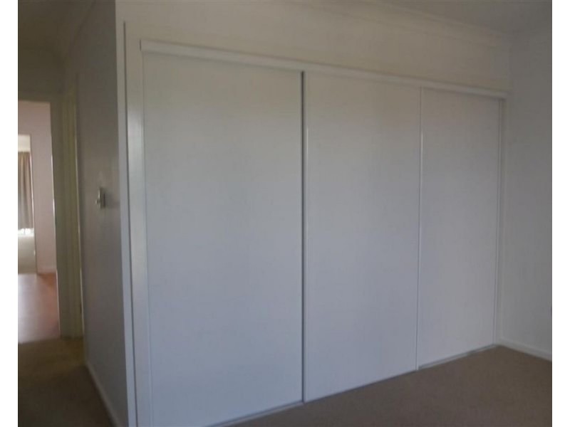 2/74a Powell Street, Bowen QLD 4805