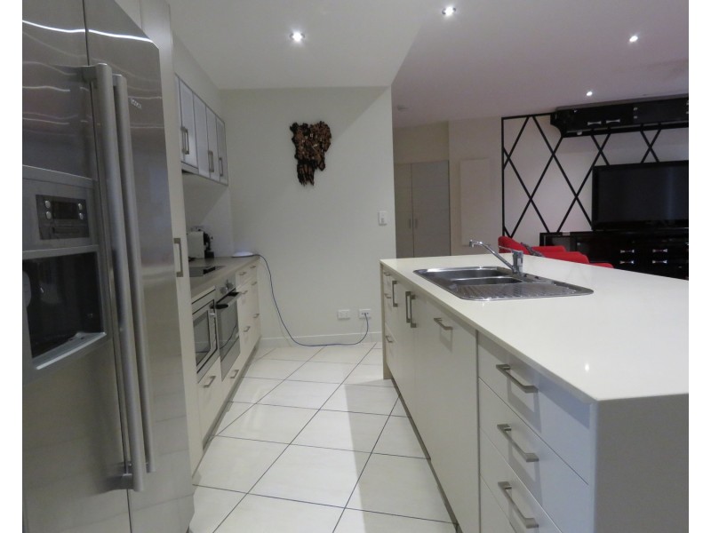 15/2b Horseshoe Bay Road, Bowen QLD 4805