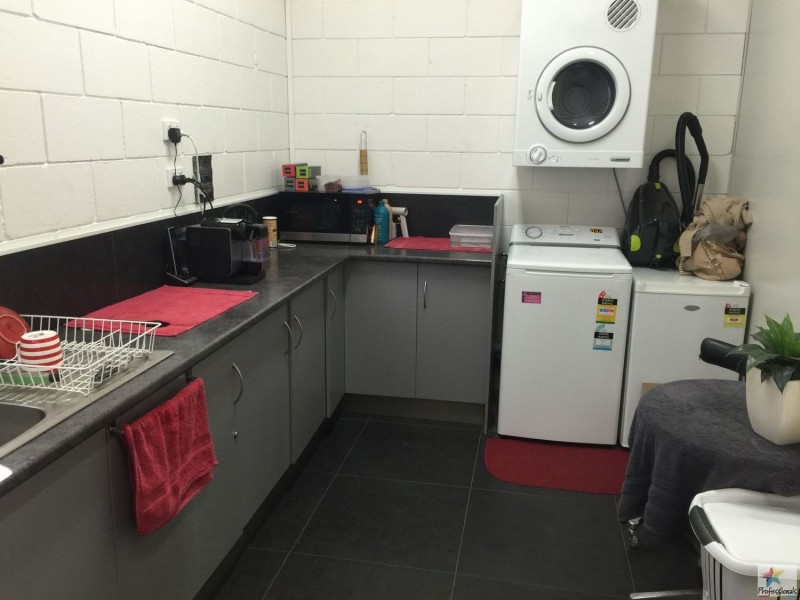 Shop 2/126 Soldiers Road, Bowen QLD 4805